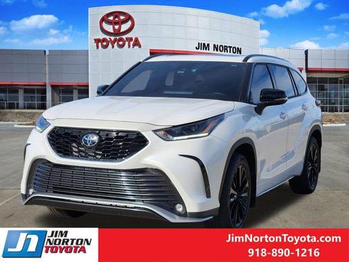 2024 Toyota Highlander XSE