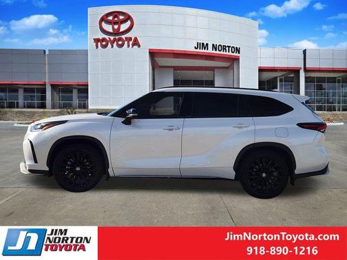 2024 Toyota Highlander XSE