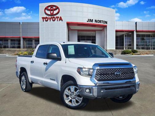 Super White 2018 Toyota Tundra SR5