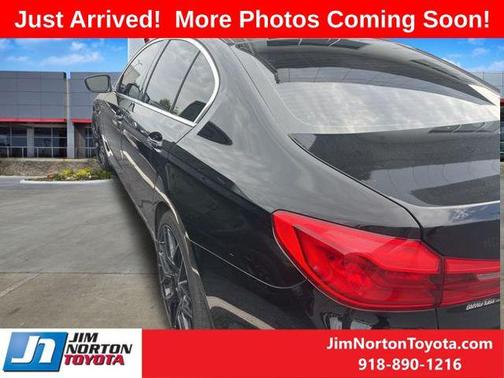 2018 BMW 530 530i