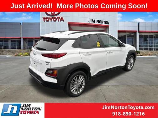 2021 Hyundai KONA SEL