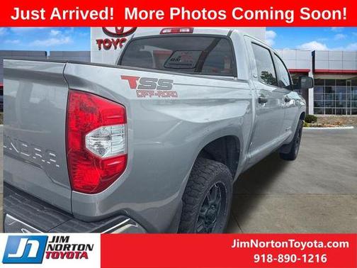 Silver Sky Metallic 2015 Toyota Tundra SR5