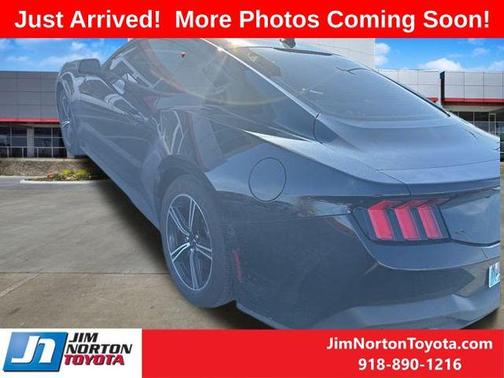 2025 Ford Mustang EcoBoost