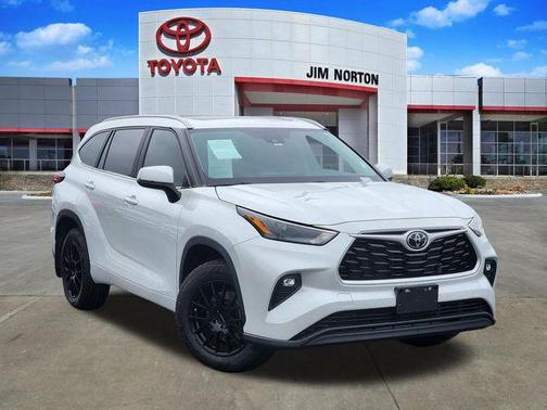 Wind Chill Pearl 2023 Toyota Highlander XLE