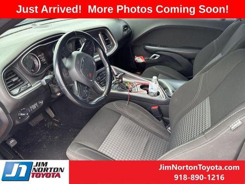 2021 Dodge Challenger SXT
