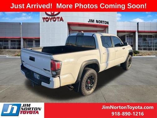 2017 Toyota Tacoma Base