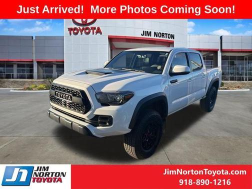 2017 Toyota Tacoma Base