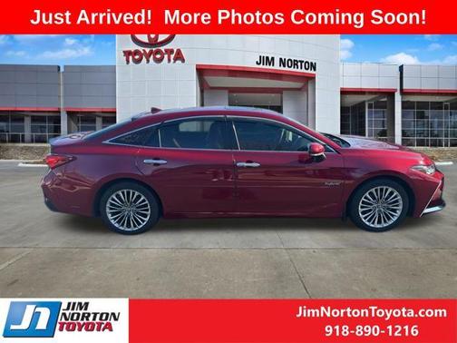 2020 Toyota Avalon Hybrid Limited