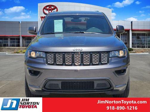 2017 Jeep Grand Cherokee Altitude