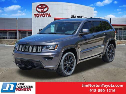 2017 Jeep Grand Cherokee Altitude