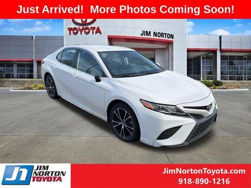 2019 Toyota Camry SE
