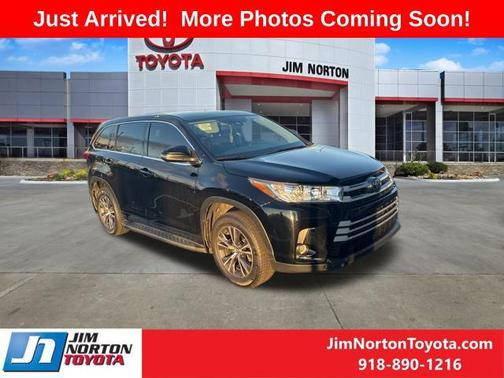 2017 Toyota Highlander LE Plus