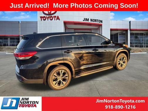 2017 Toyota Highlander LE Plus