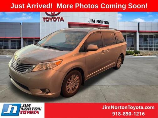 2015 Toyota Sienna XLE