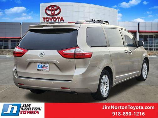 2015 Toyota Sienna XLE