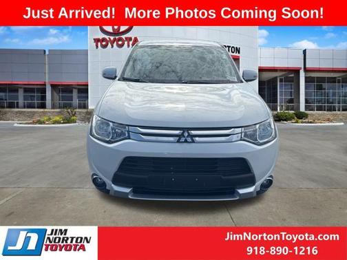 2015 Mitsubishi Outlander SE