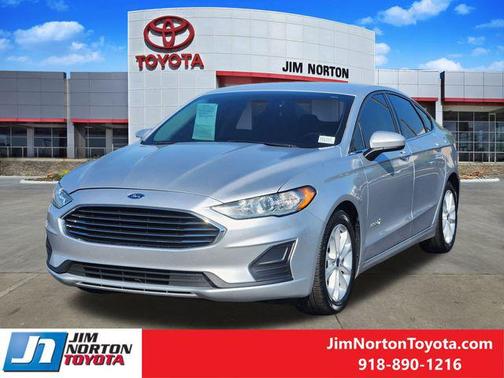 2019 Ford Fusion Hybrid SE
