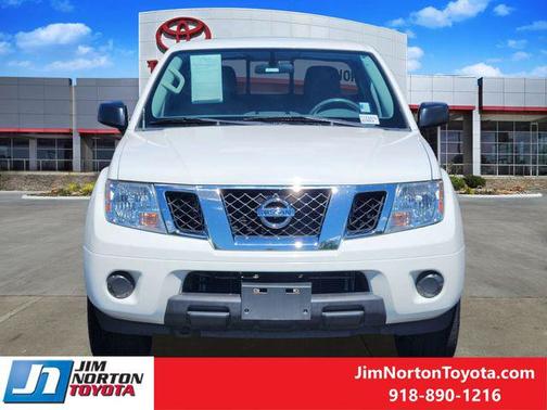 Glacier White 2019 Nissan Frontier SV