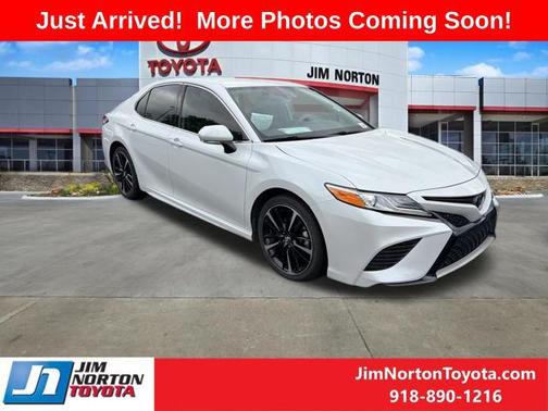 Wind Chill Pearl 2020 Toyota Camry XSE