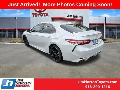 Wind Chill Pearl 2020 Toyota Camry XSE