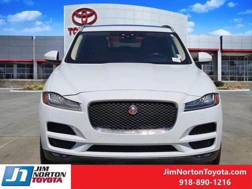 Yulong White Metallic 2018 Jaguar F-PACE 35t Portfolio