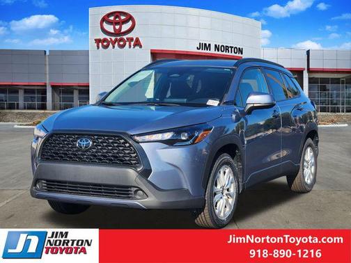 2024 Toyota Corolla Cross LE