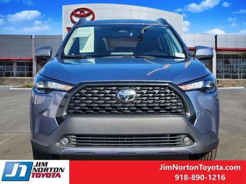 2024 Toyota Corolla Cross LE