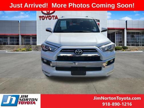Blizzard Pearl 2022 Toyota 4Runner Limited