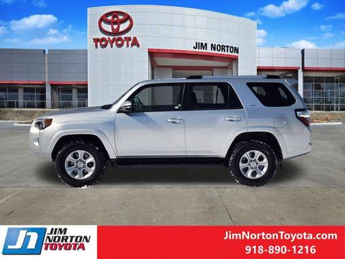 2024 Toyota 4Runner SR5 Premium