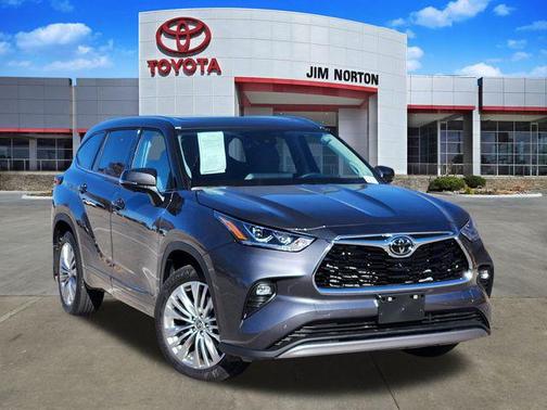 2025 Toyota Highlander Platinum