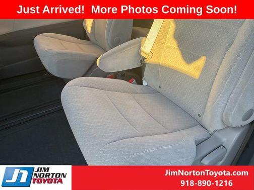 2015 Toyota Sienna LE