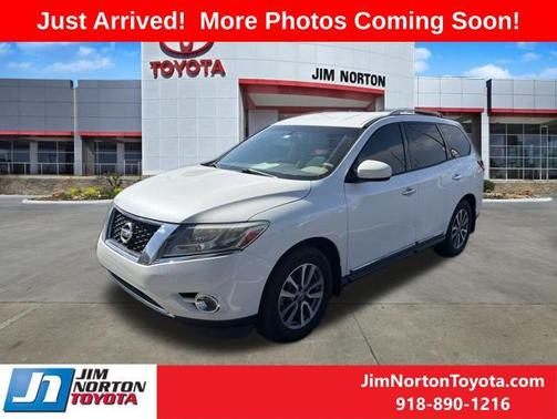 Pearl White 2015 Nissan Pathfinder SL