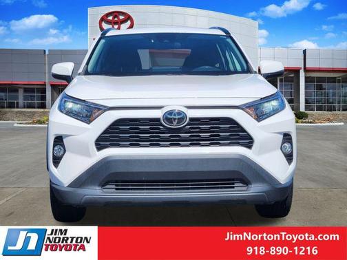 2021 Toyota RAV4 XLE