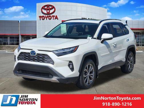 Blizzard Pearl 2022 Toyota RAV4 Hybrid Limited