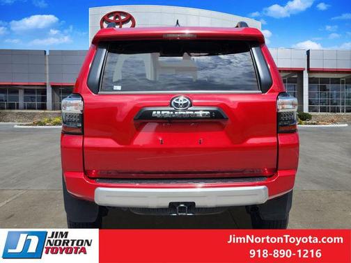 2024 Toyota 4Runner TRD Off Road