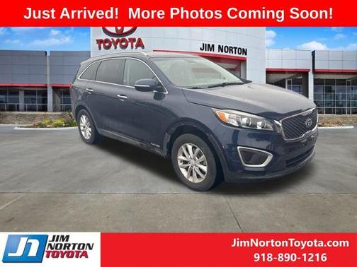 2018 Kia Sorento LX
