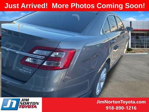 2014 Ford Taurus SEL