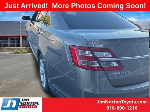 2014 Ford Taurus SEL