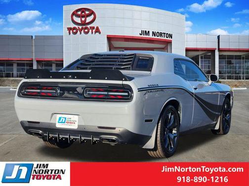 2020 Dodge Challenger SXT