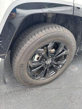 2023 Toyota RAV4 Hybrid SE