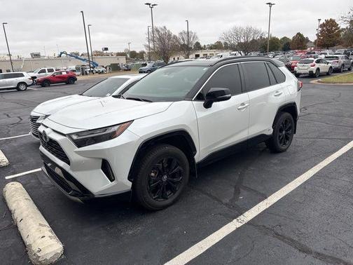 2023 Toyota RAV4 Hybrid SE