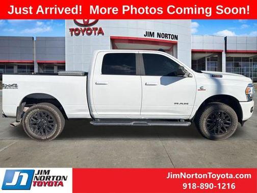 2021 RAM 2500 Big Horn Crew Cab 4x4 6'4' Box