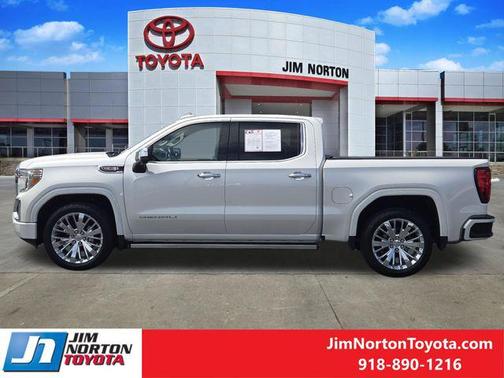 White Frost Tricoat 2022 GMC Sierra 1500 Denali