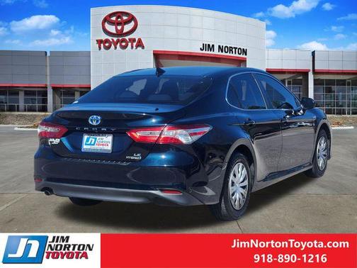 2020 Toyota Camry LE