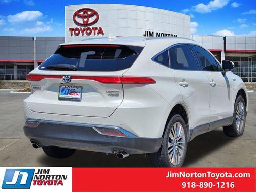 Blizzard Pearl 2021 Toyota Venza Limited