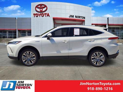 Blizzard Pearl 2021 Toyota Venza Limited