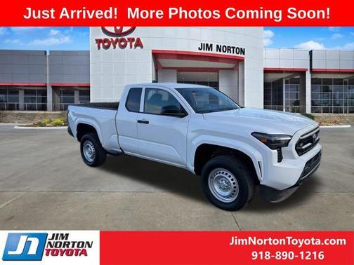 2025 Toyota Tacoma SR