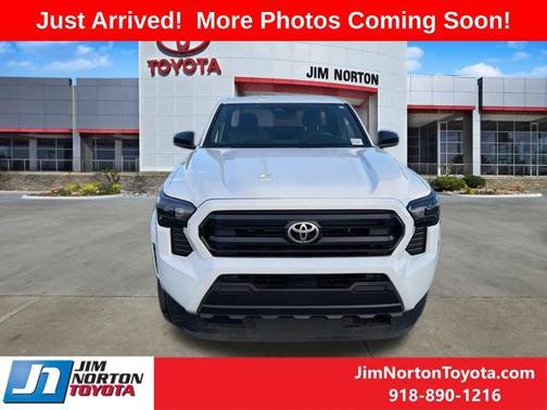 2025 Toyota Tacoma SR