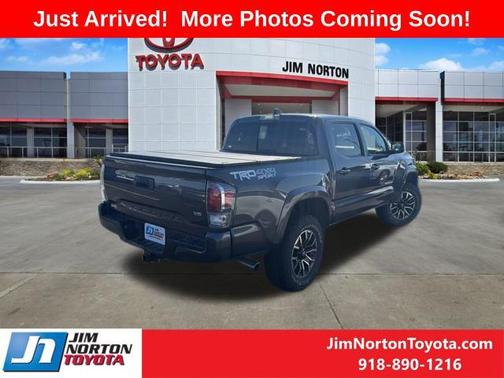 2020 Toyota Tacoma TRD Sport