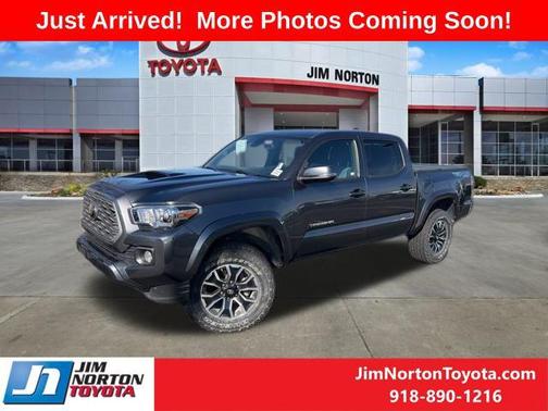2020 Toyota Tacoma TRD Sport